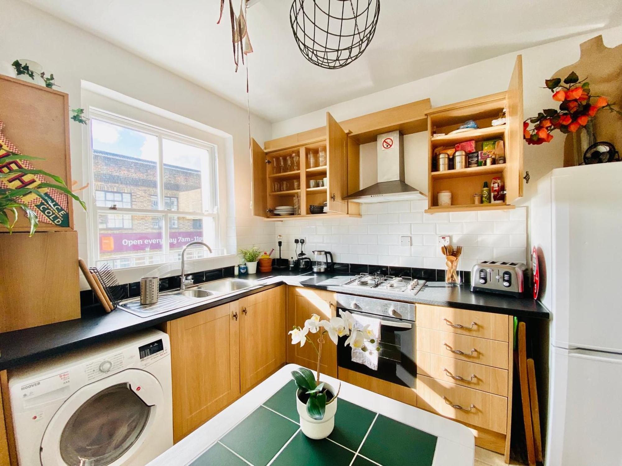London'S Central East End 2 Bedroom City Apartments Экстерьер фото